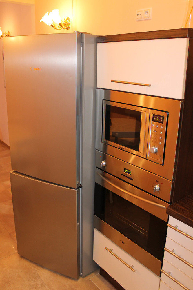 Deluxe Apartments การ์โลวีวารี ภายนอก รูปภาพ